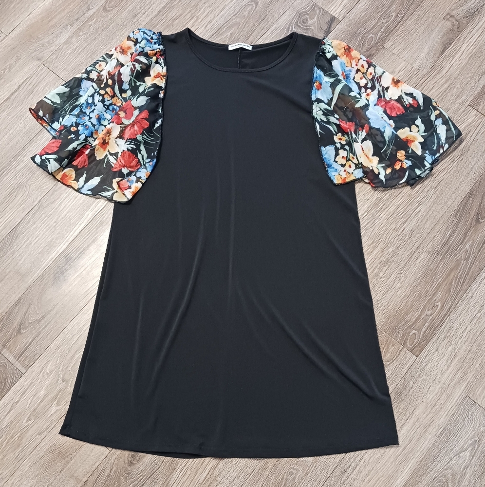 Cha Cha Vente Dress Size Small